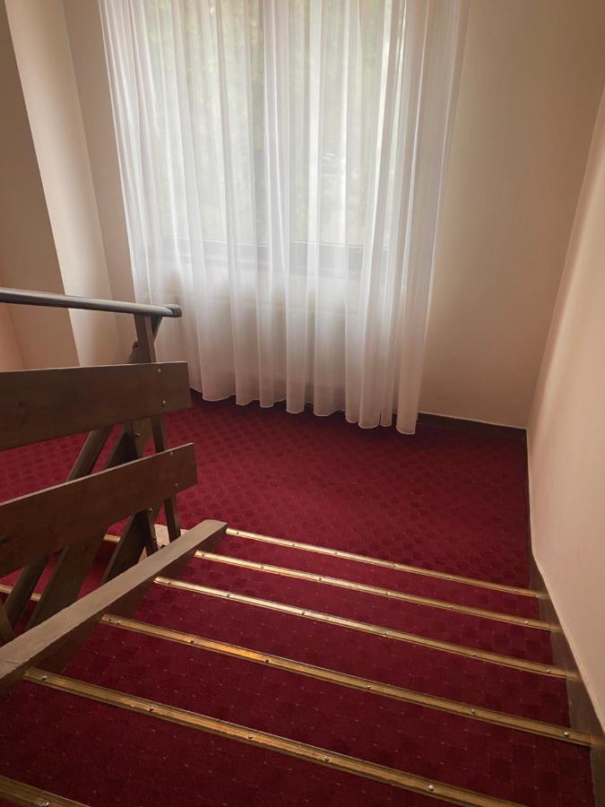 Хотел Сокол Plovdiv Esterno foto